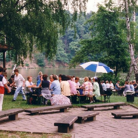 Hotel Restaurant Am Kriebsteinsee 外观 照片
